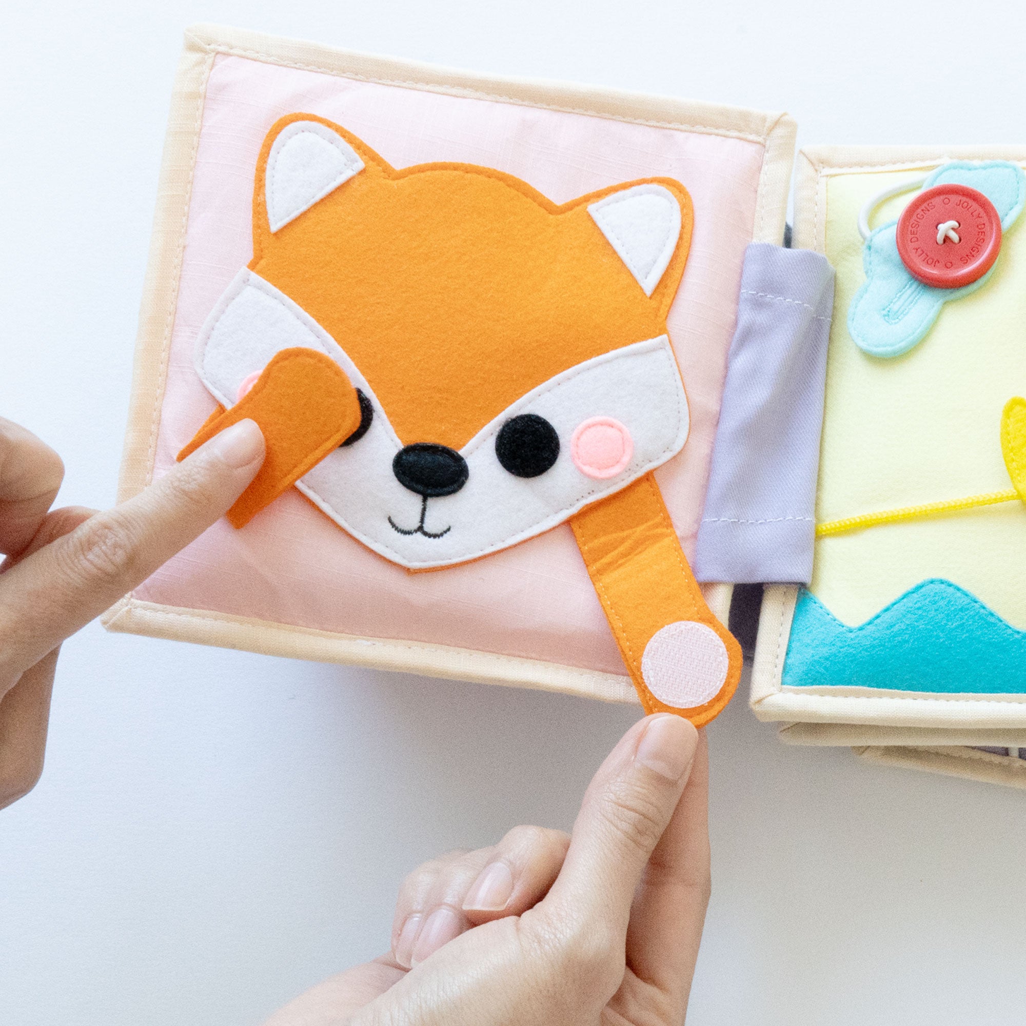 Rainbow – 6 Page Mini Quiet Book