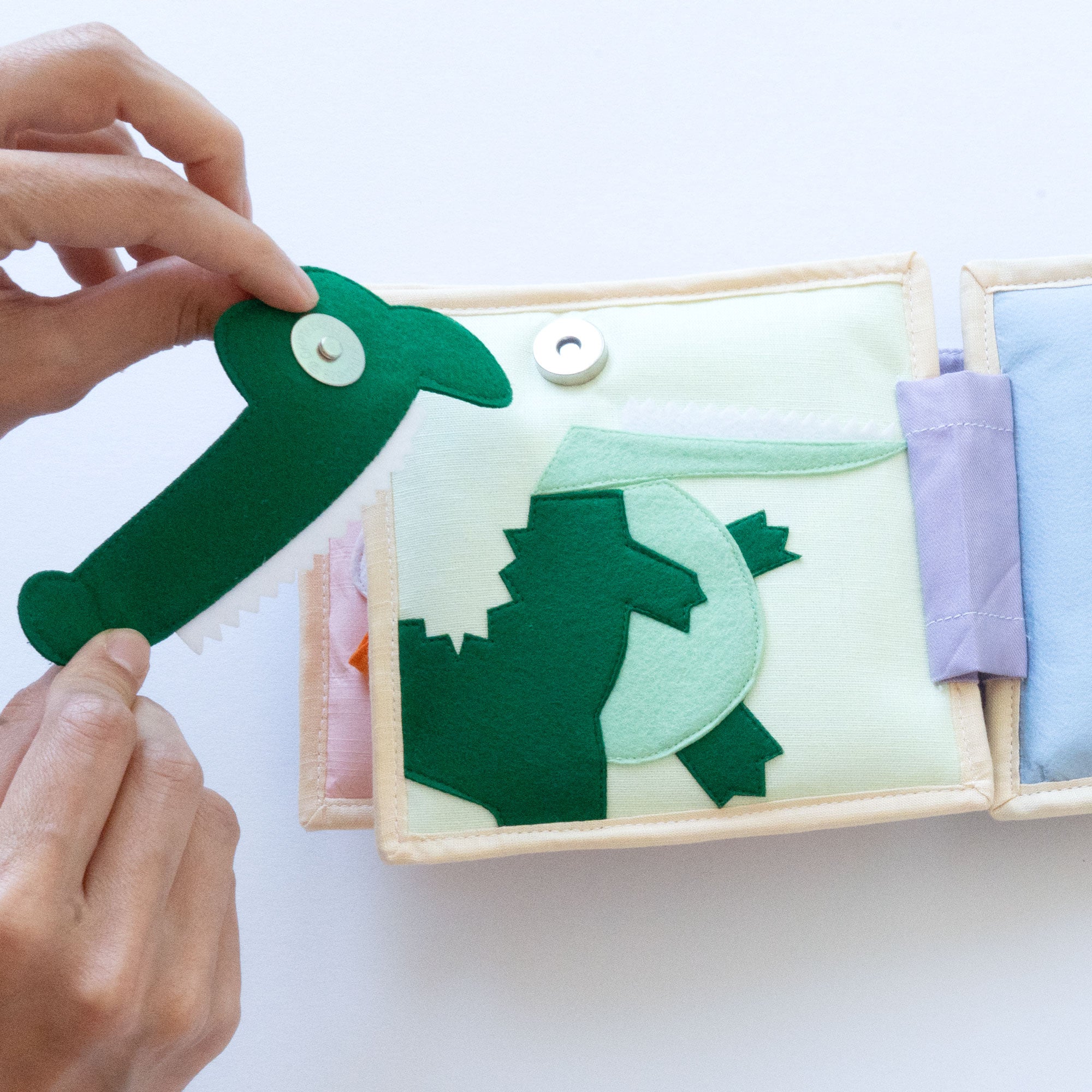 Rainbow – 6 Page Mini Quiet Book