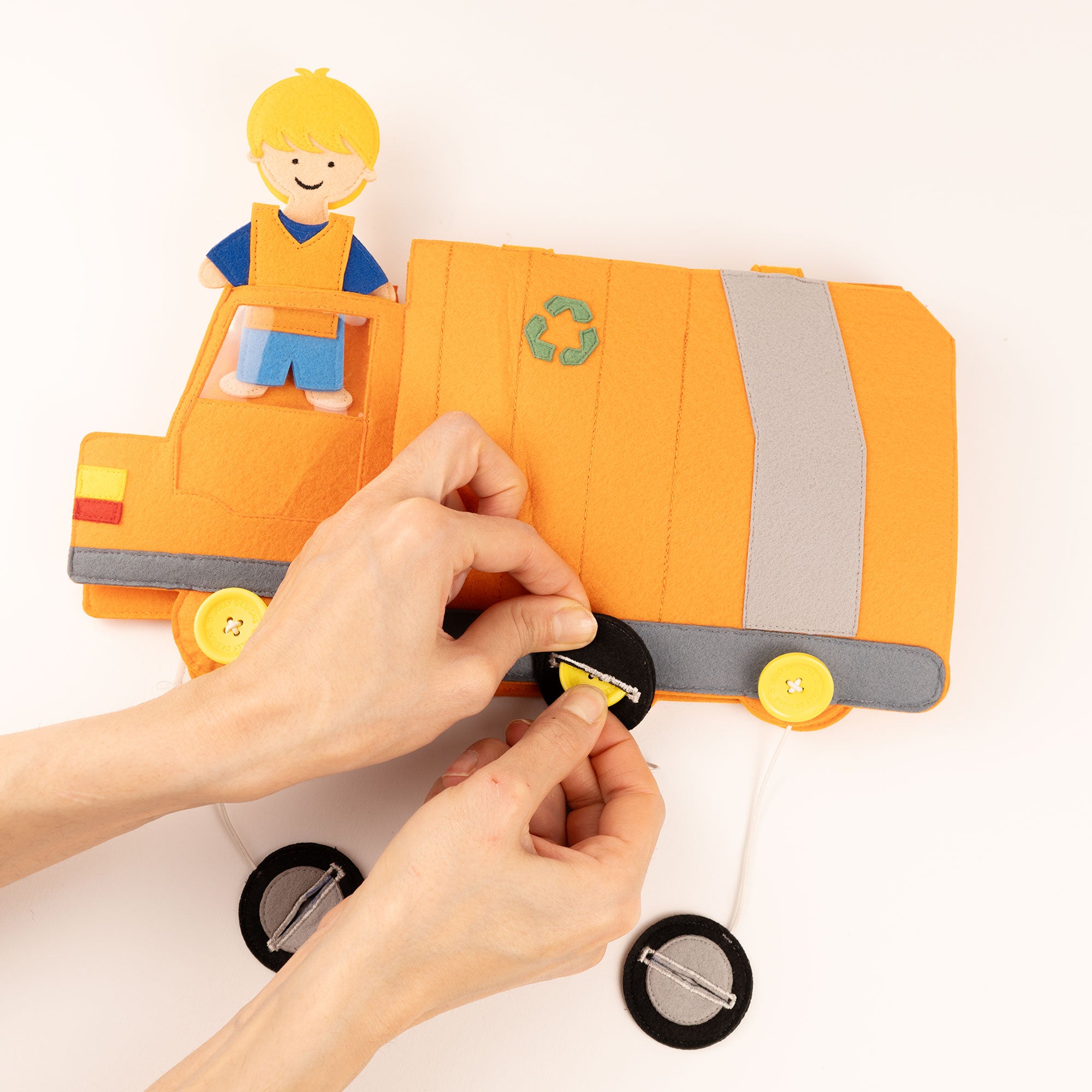 Travel Buddy garbage truck