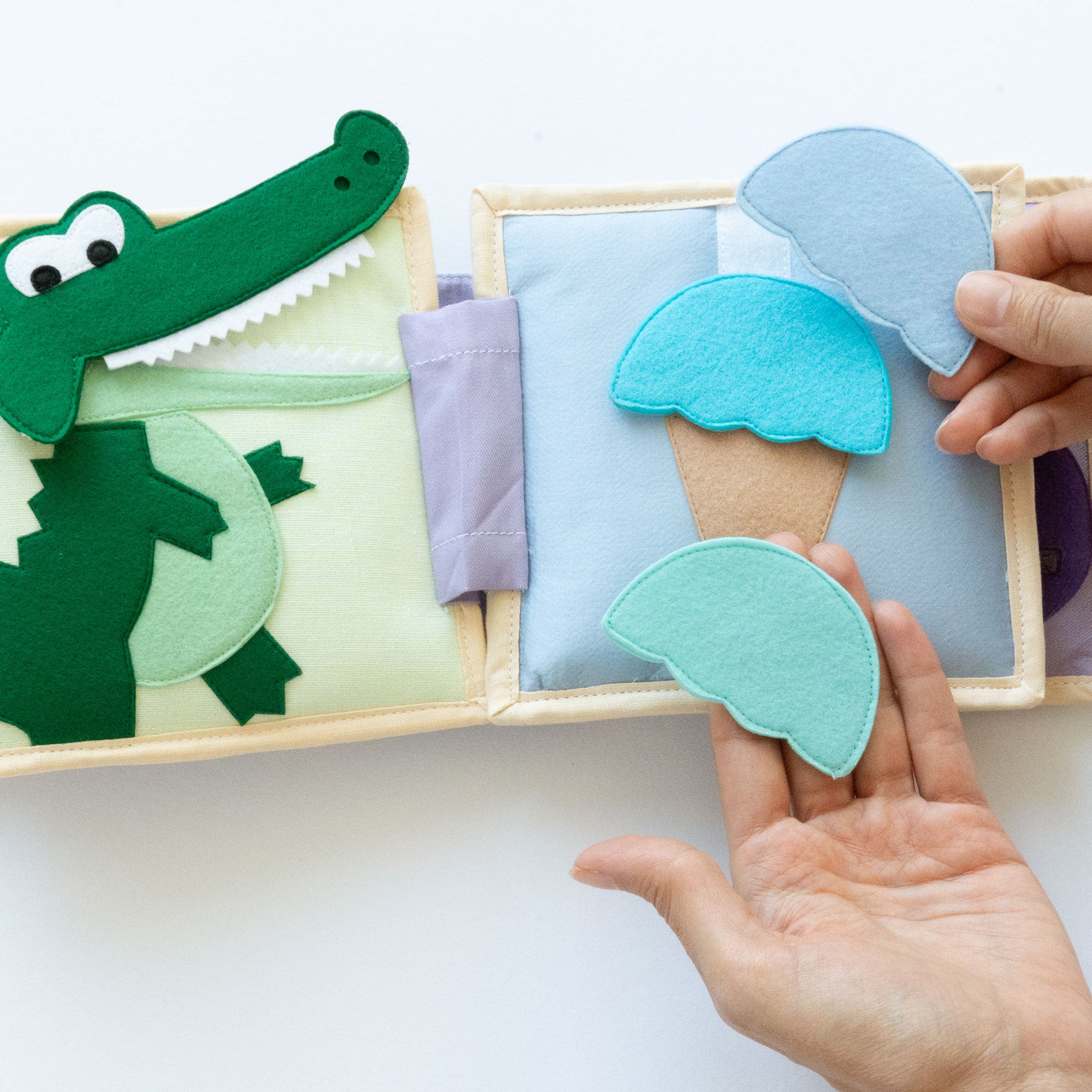 Rainbow – 6 Page Mini Quiet Book