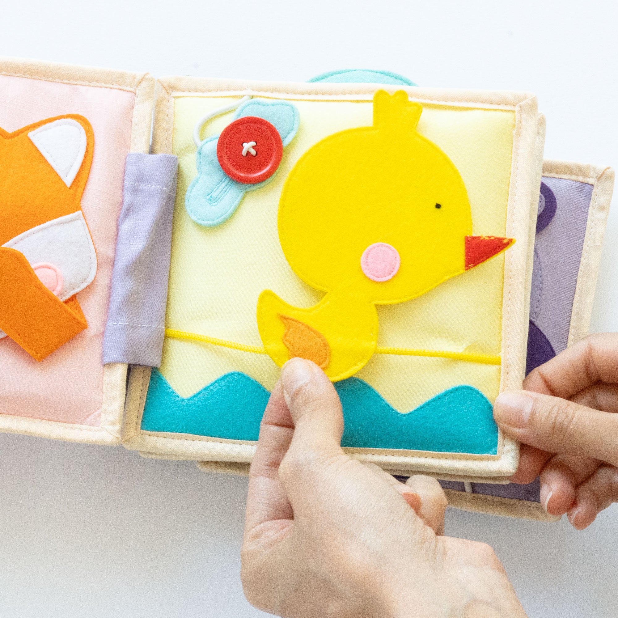 Rainbow – 6 Page Mini Quiet Book