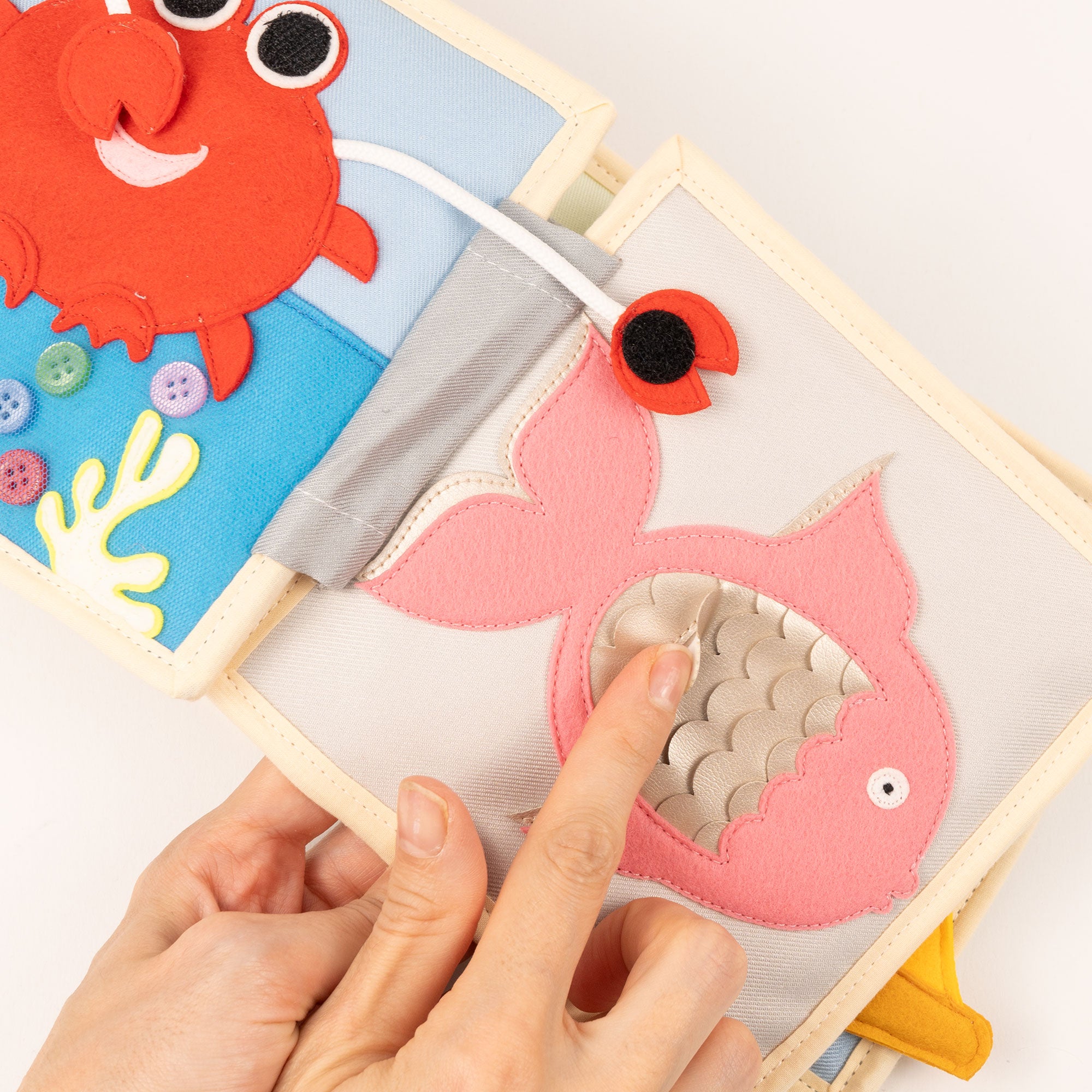 Happy Sheep - 6 Pages Mini Quiet Book