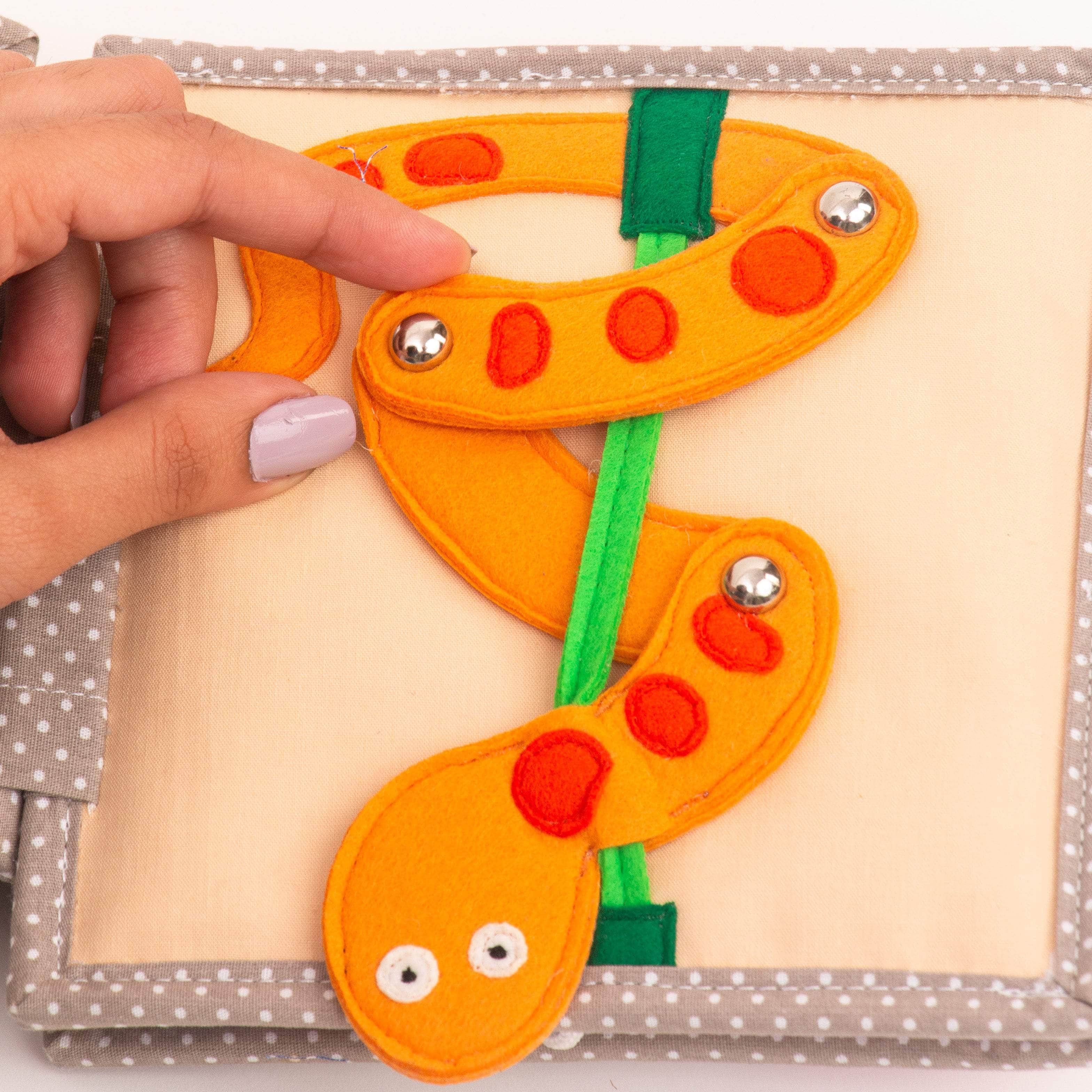 Peek-a-Boo - 6 Pages Mini Quiet Book